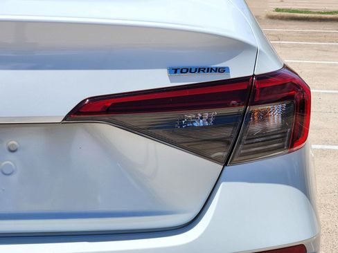 Used 2024 Honda Civic Touring image 16