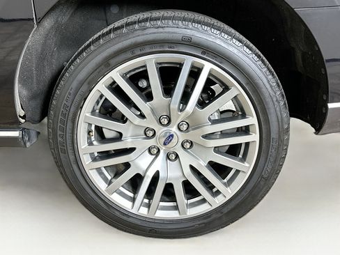 Used 2023 Ford Expedition Max Limited image 11