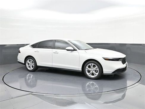 New 2025 Honda Accord LX image 13