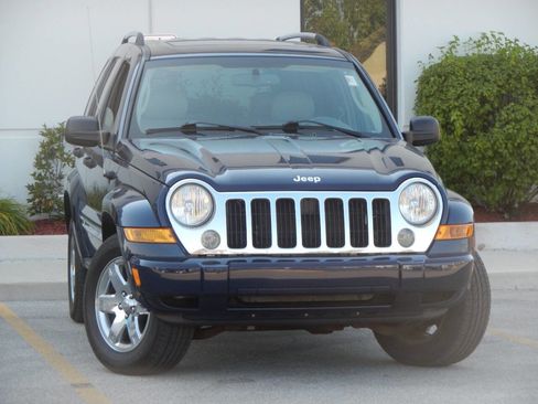 Used 2007 Jeep Liberty Limited image 5