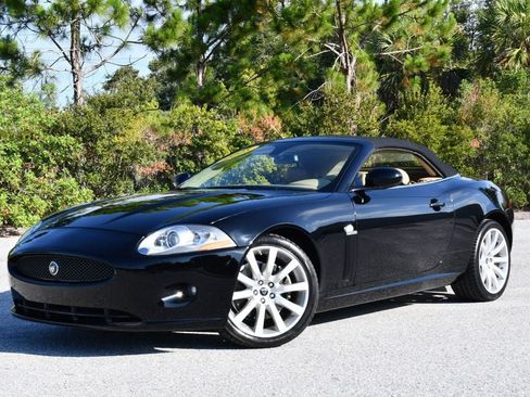 Used 2008 Jaguar XK Convertible RWD image 2