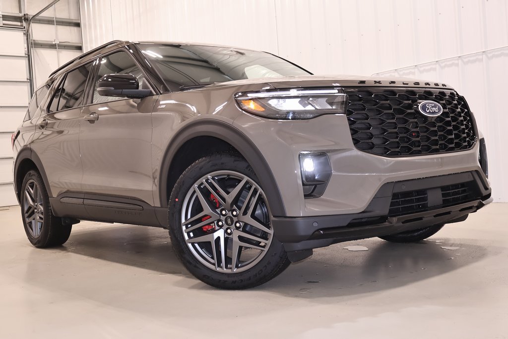 New 2026 Ford Explorer ST-Line w/ ST-Line Street Pack AWD/4WD image 38