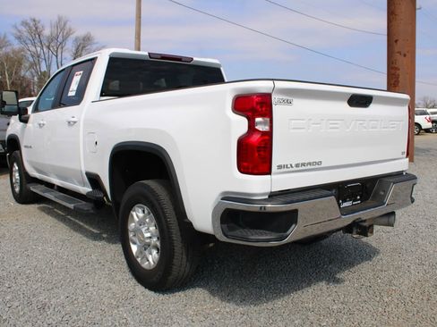 Used 2023 Chevrolet Silverado 2500 LT w/ Convenience Package image 10