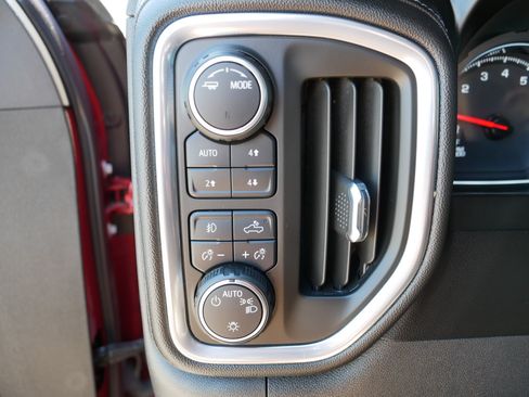 Used 2021 Chevrolet Silverado 1500 RST AWD/4WD image 26