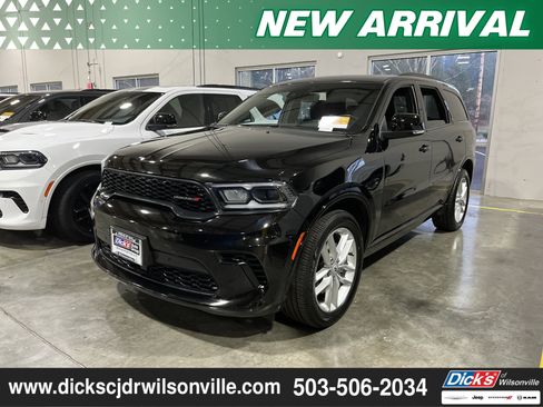 Certified 2025 Dodge Durango GT image 5