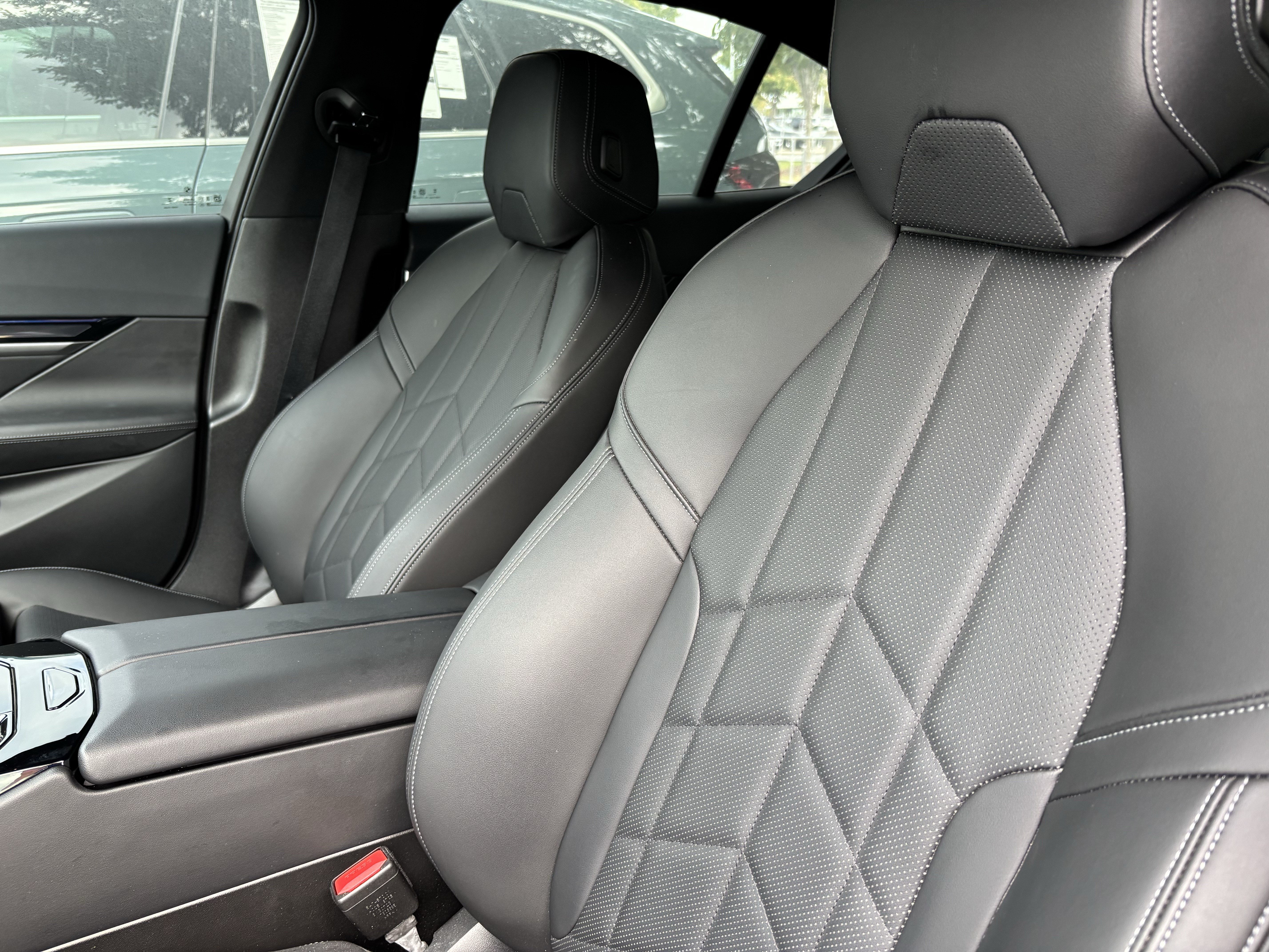 Certified 2024 BMW i5 eDrive40i w/ M Sport Package RWD image 17