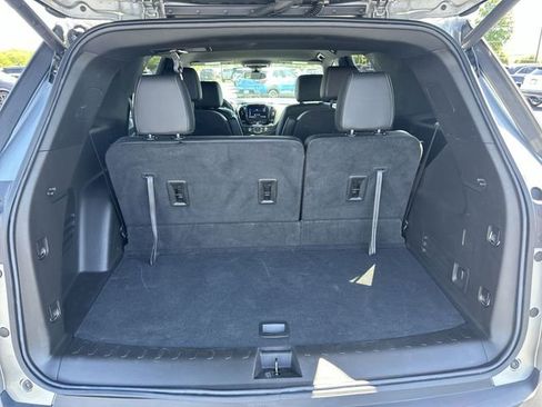 Used 2023 Chevrolet Traverse LT AWD/4WD image 29