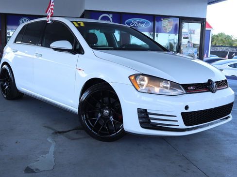 Used 2017 Volkswagen GTI S FWD image 3