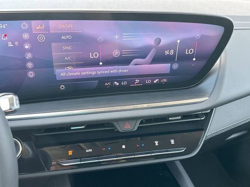 New 2025 Buick Envision Preferred image 19