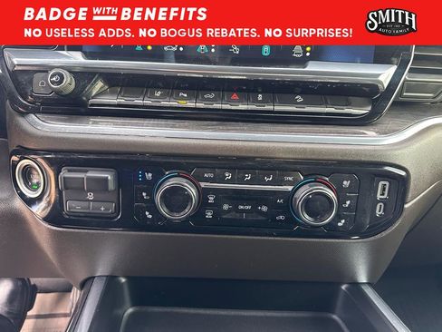 Used 2024 Chevrolet Silverado 2500 LTZ w/ LTZ Convenience Package image 16