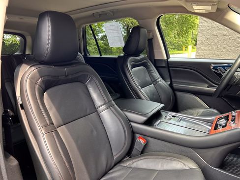 Used 2024 Lincoln Aviator Reserve w/ Equipment Group 201A AWD/4WD image 25