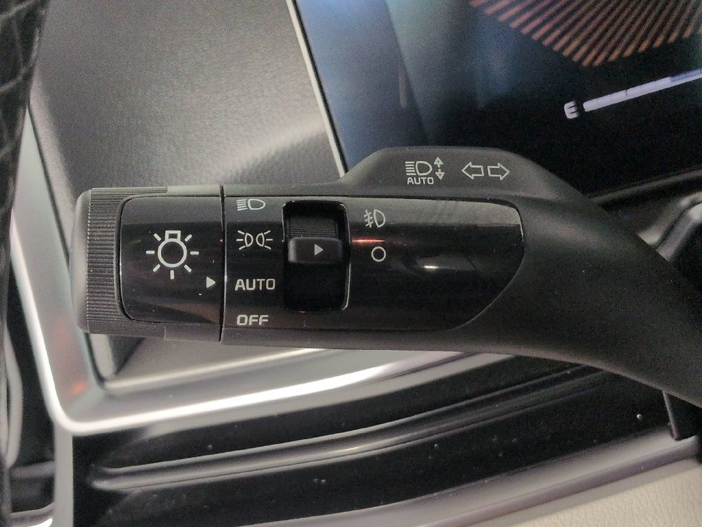 Used 2025 Kia Sorento EX AWD/4WD image 38