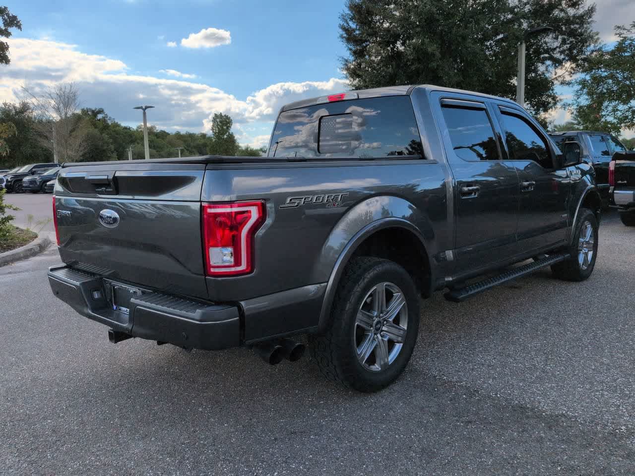 Used 2017 Ford F150 XLT w/ Equipment Group 302A Luxury AWD/4WD image 6