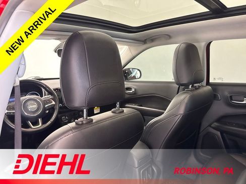 Certified 2021 Jeep Compass Latitude w/ Sun and Sound Group AWD/4WD image 17