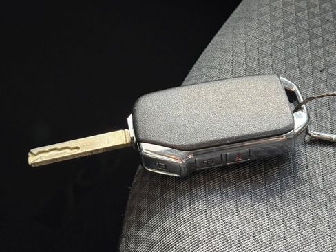 Used 2025 Kia Soul LX w/ LX Technology Package FWD image 21