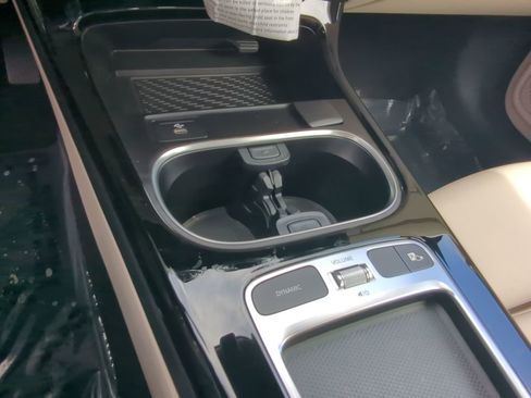 Certified 2025 Mercedes-Benz CLA 250 image 8