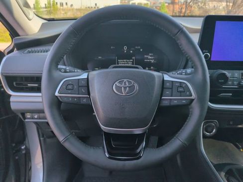 Certified 2026 Toyota Grand Highlander Platinum image 15