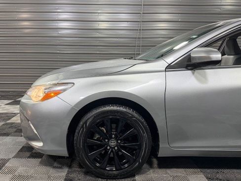 Used 2017 Toyota Camry XLE image 38
