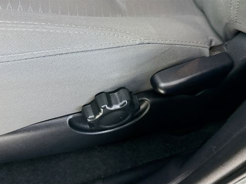 Used 2019 Toyota Tacoma SR w/ SR Convenience Package image 22