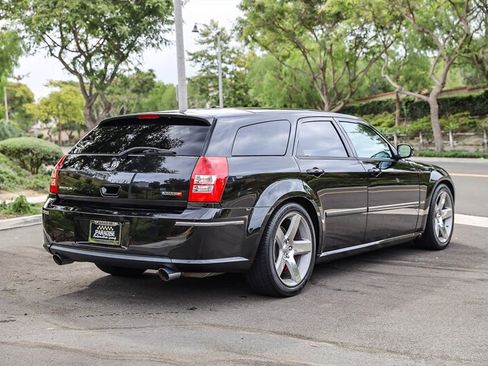 Used 2006 Dodge Magnum SRT8 w/ SRT Option Group III RWD image 5