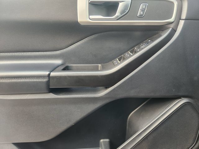 Used 2020 Ford Explorer XLT RWD image 22
