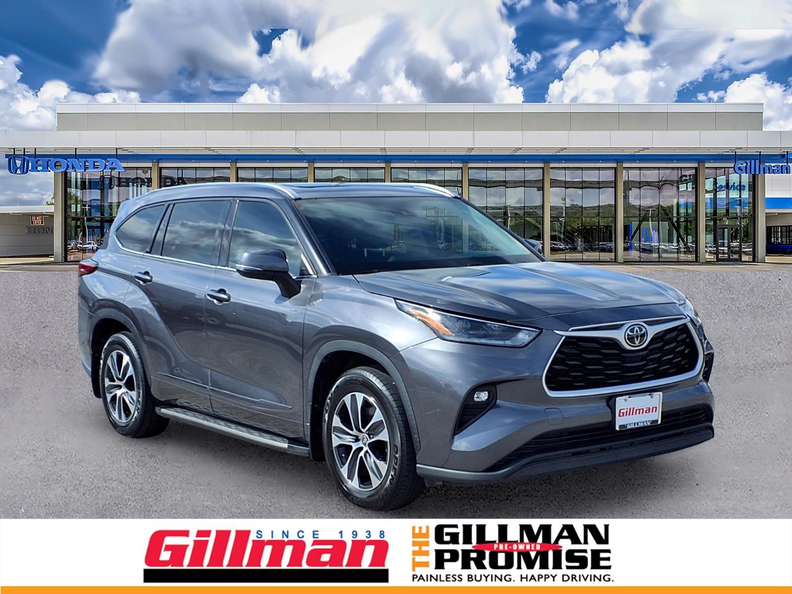 Used 2021 Toyota Highlander XLE FWD image 1