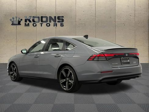 Used 2025 Honda Accord Sport image 6