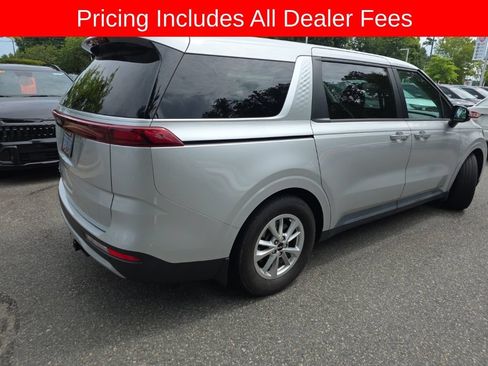 Certified 2022 Kia Carnival LX FWD image 11