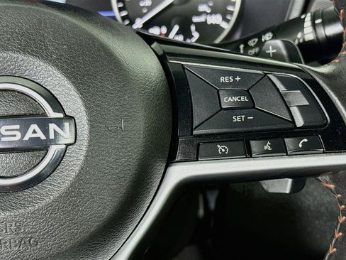 Used 2024 Nissan Altima 2.5 SR FWD image 13