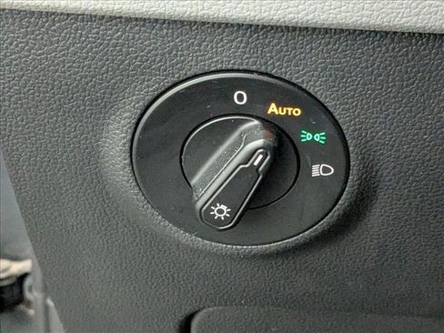 Used 2023 Volkswagen Taos S image 12