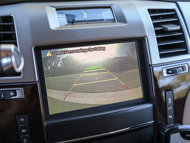 Used 2014 Cadillac Escalade ESV Premium AWD/4WD image 46