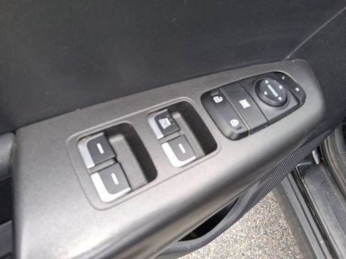 Used 2019 Kia Sportage LX AWD/4WD image 12
