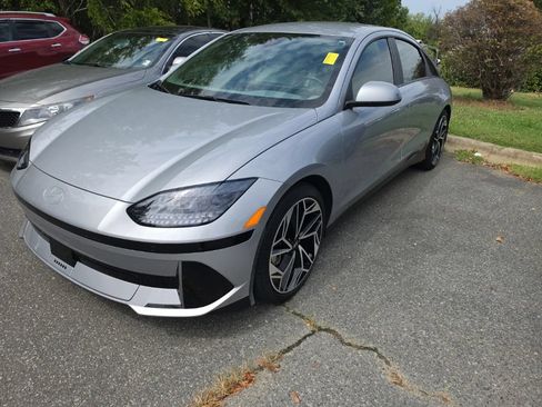 Used 2024 Hyundai Ioniq 6 SEL RWD image 1