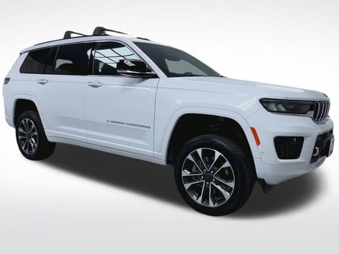 Used 2024 Jeep Grand Cherokee L Overland w/ Trailer Tow Package image 19