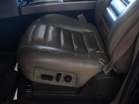 Used 2003 HUMMER H2 w/ Preferred Equipment Group AWD/4WD image 43