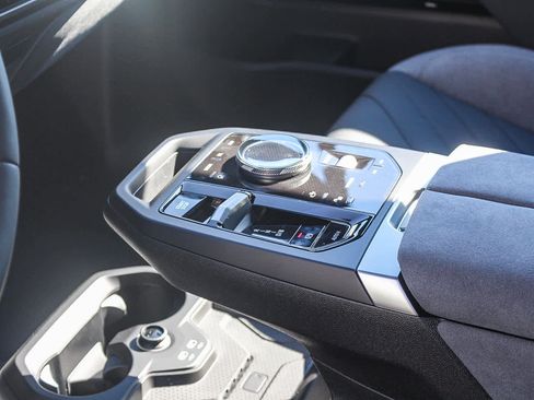 New 2026 BMW iX xDrive45 w/ M Sport Package image 19