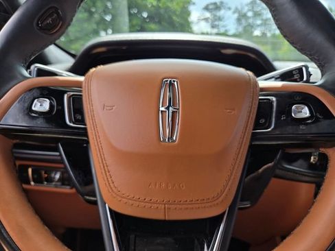 Used 2022 Lincoln Aviator Black Label w/ Dynamic Handling Package AWD/4WD image 38
