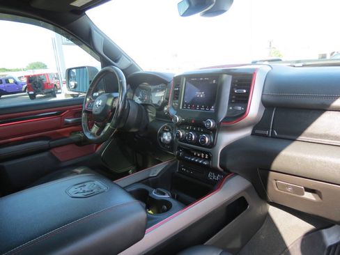 Used 2019 RAM 1500 Rebel w/ Rebel Level 2 Equipment Group AWD/4WD image 19