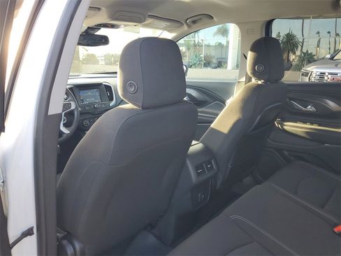 Used 2022 GMC Terrain SLE w/ LPO, Floor Liner Package image 13