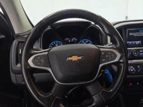 Used 2018 Chevrolet Colorado LT w/ LT Convenience Package RWD image 16