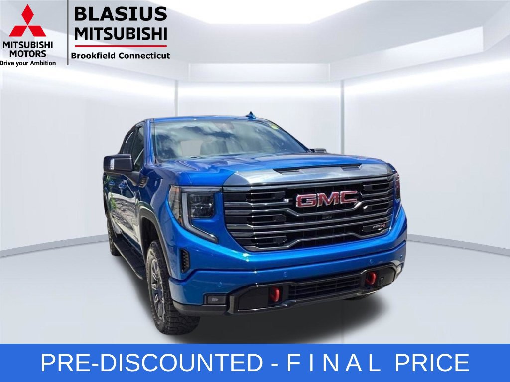 Used 2024 GMC Sierra 1500 AT4 w/ AT4 Preferred Package AWD/4WD image 3