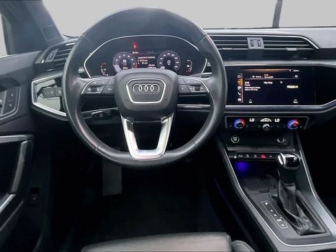Used 2021 Audi Q3 2.0T Premium Plus w/ Premium Plus Package AWD/4WD image 6