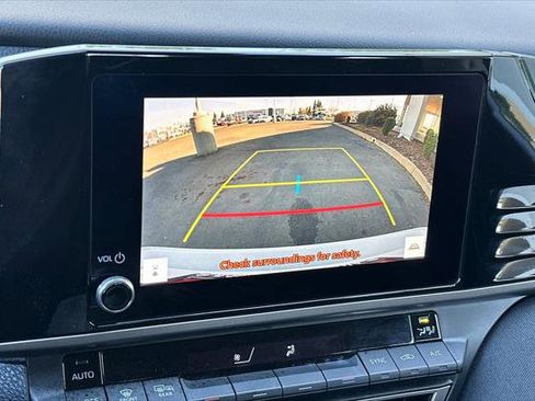 Certified 2025 Toyota Camry LE image 20