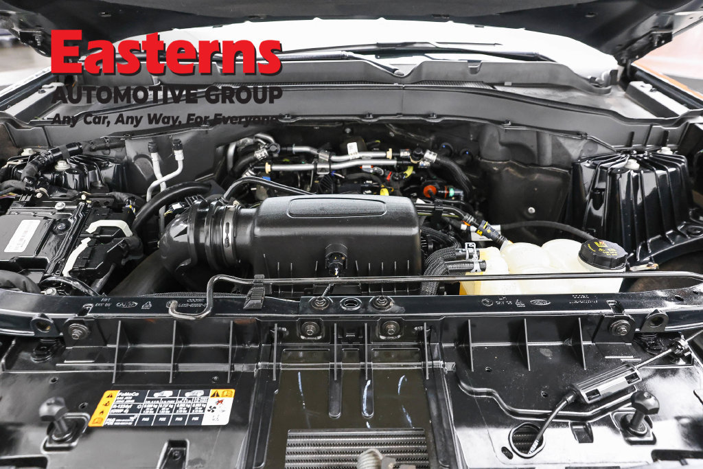 Used 2023 Ford Explorer XLT w/ Equipment Group 202A AWD/4WD image 9