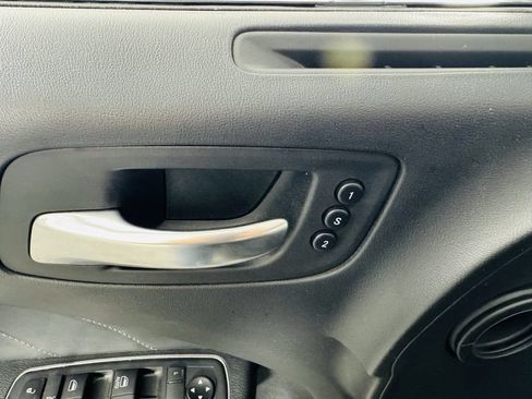 Used 2020 Dodge Charger Scat Pack RWD image 9