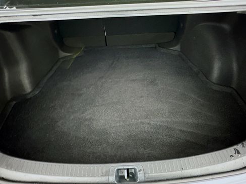 Used 2024 Toyota Corolla LE image 30