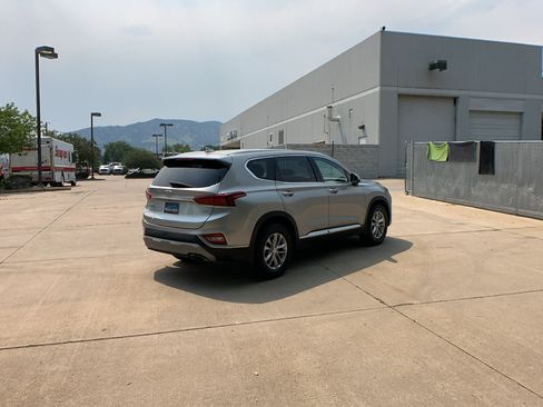 Used 2020 Hyundai Santa Fe SEL AWD/4WD image 5