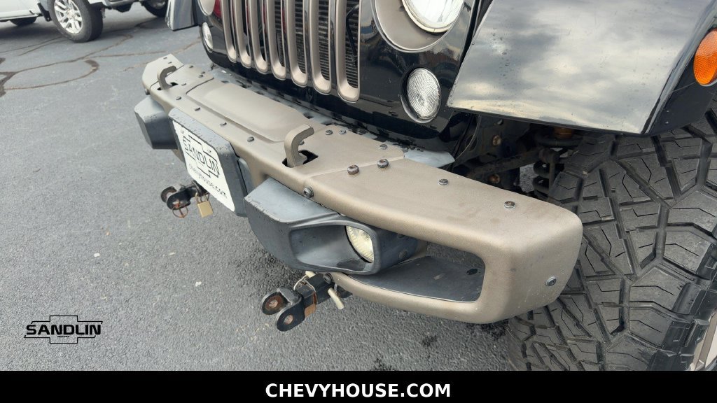Used 2016 Jeep Wrangler Unlimited Sahara AWD/4WD image 36