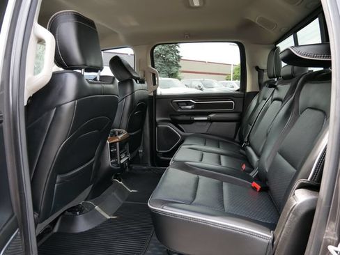 Used 2022 RAM 1500 Laramie AWD/4WD image 18