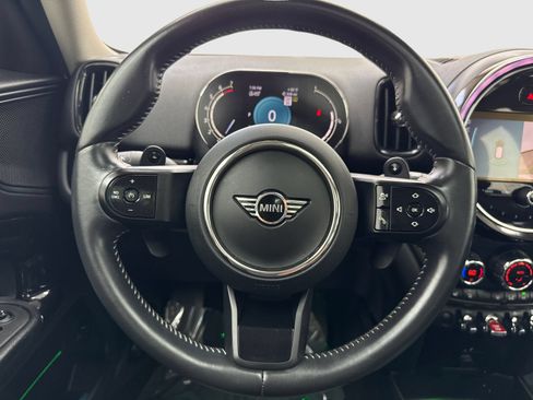 Used 2024 MINI Cooper Countryman S w/ Premium Package FWD image 19
